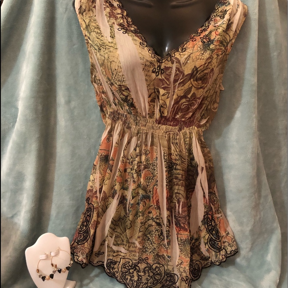 Mushka by Sierra Rose Inc top